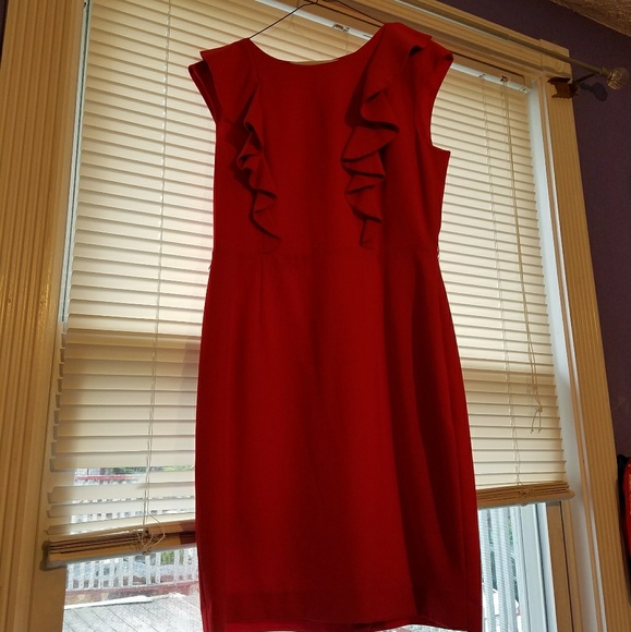 Red dress - Picture 1 of 3